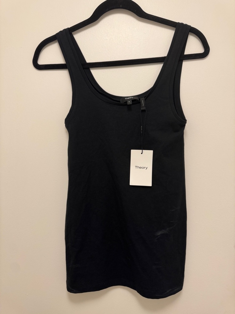 Theory black tank top black nwt